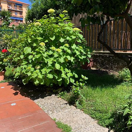 דירות קיאברי Il Giardino Dei Limoni מראה חיצוני תמונה